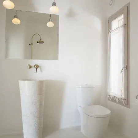 Achilleas Crete إرابيترا